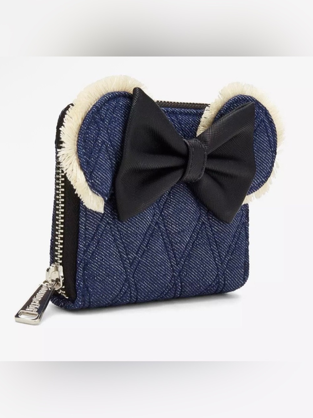 AuthenticNew Loungefly Disney Minnie Mouse Denim Quilted Wallet Brand New - Picture 2 of 4